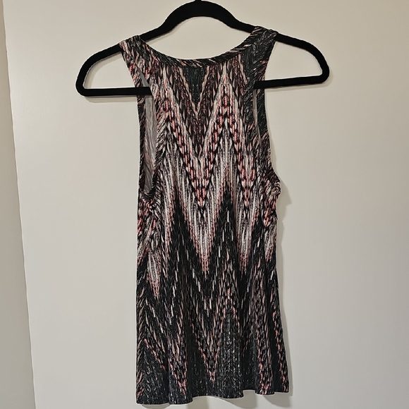 Patterned Tank Top - Picture 3 of 3